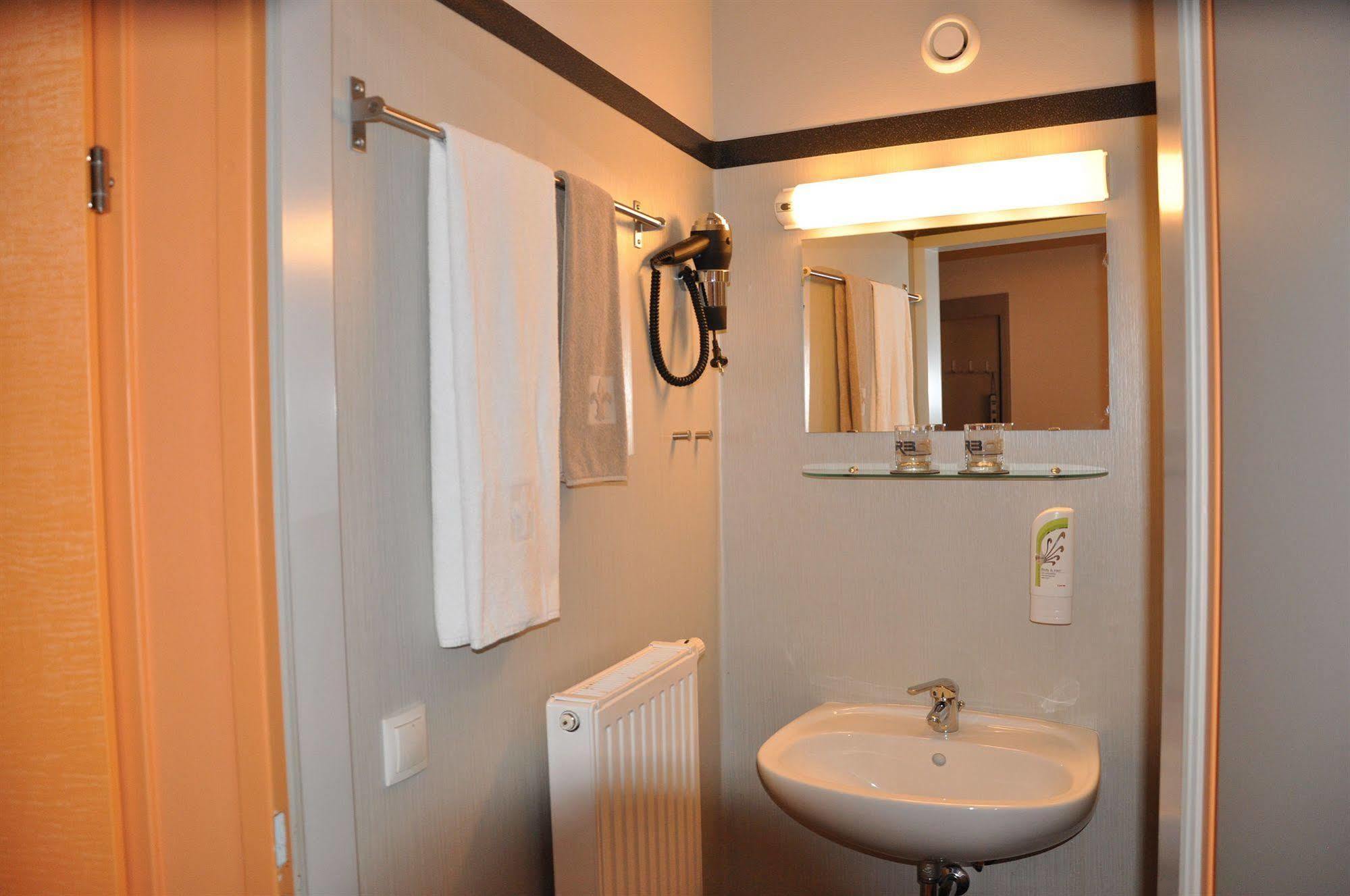 Motel Arbotel 24H Self Check-In Friesach  Dış mekan fotoğraf